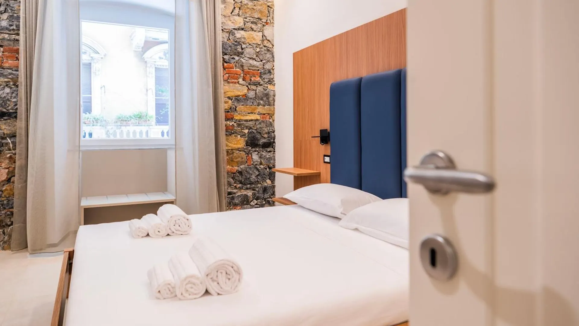 Affittacamere Saint Bon 15 - 5 Terre Rooms And Suites La Spezia Guest house