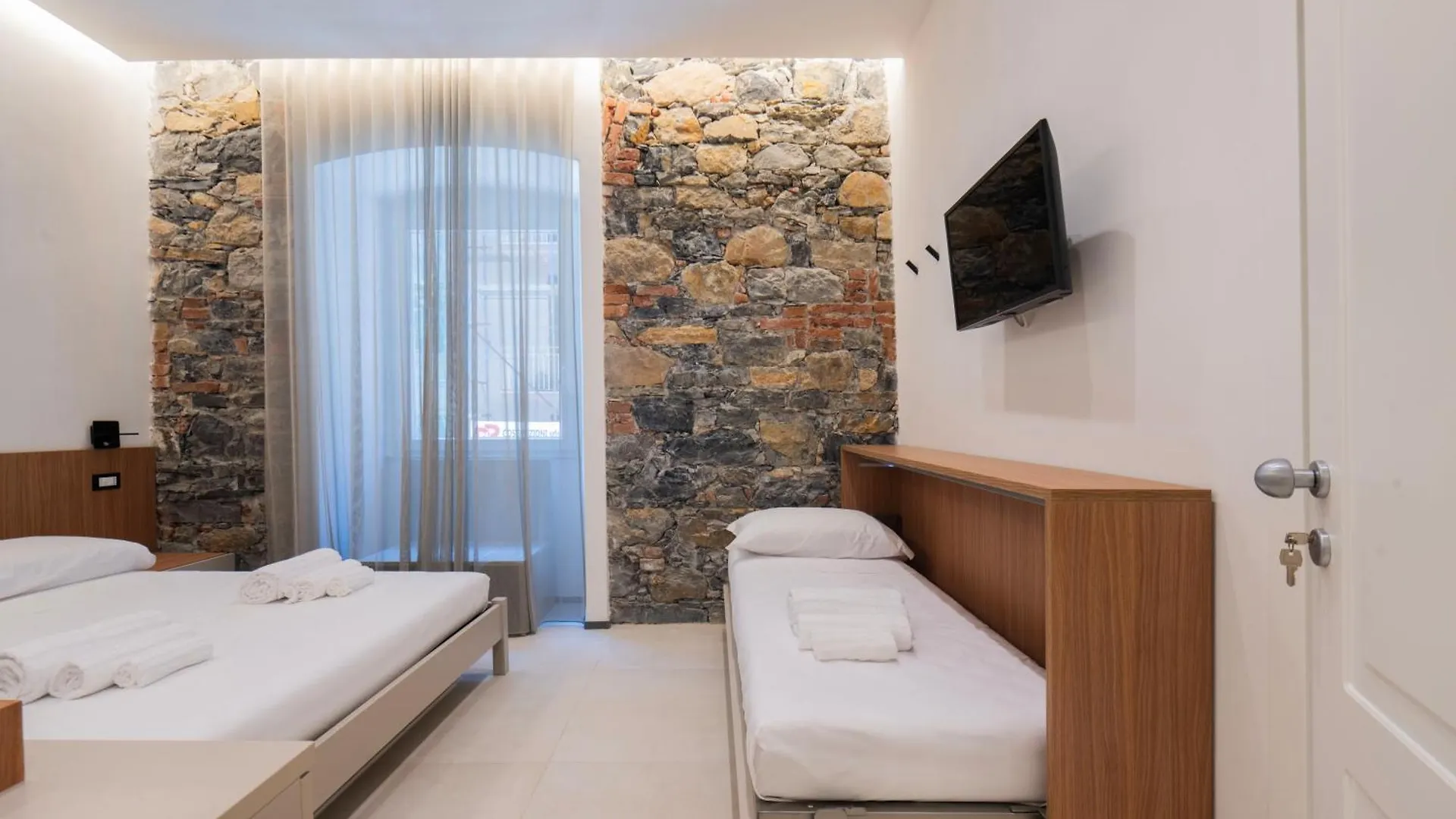 Affittacamere Saint Bon 15 - 5 Terre Rooms And Suites La Spezia 0*,