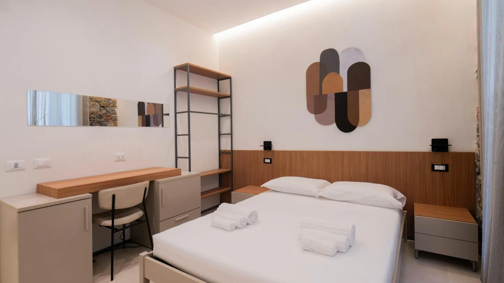 Affittacamere Saint Bon 15 - 5 Terre Rooms And Suites La Spezia 0*,  Italy