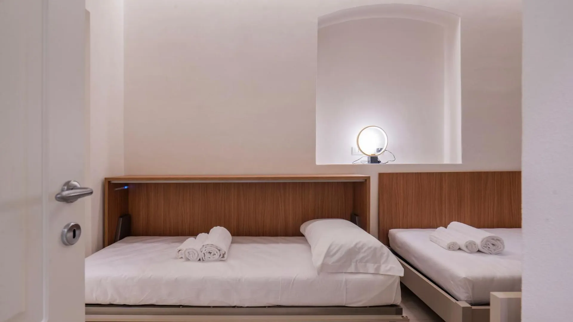 Affittacamere Saint Bon 15 - 5 Terre Rooms And Suites La Spezia 0*,