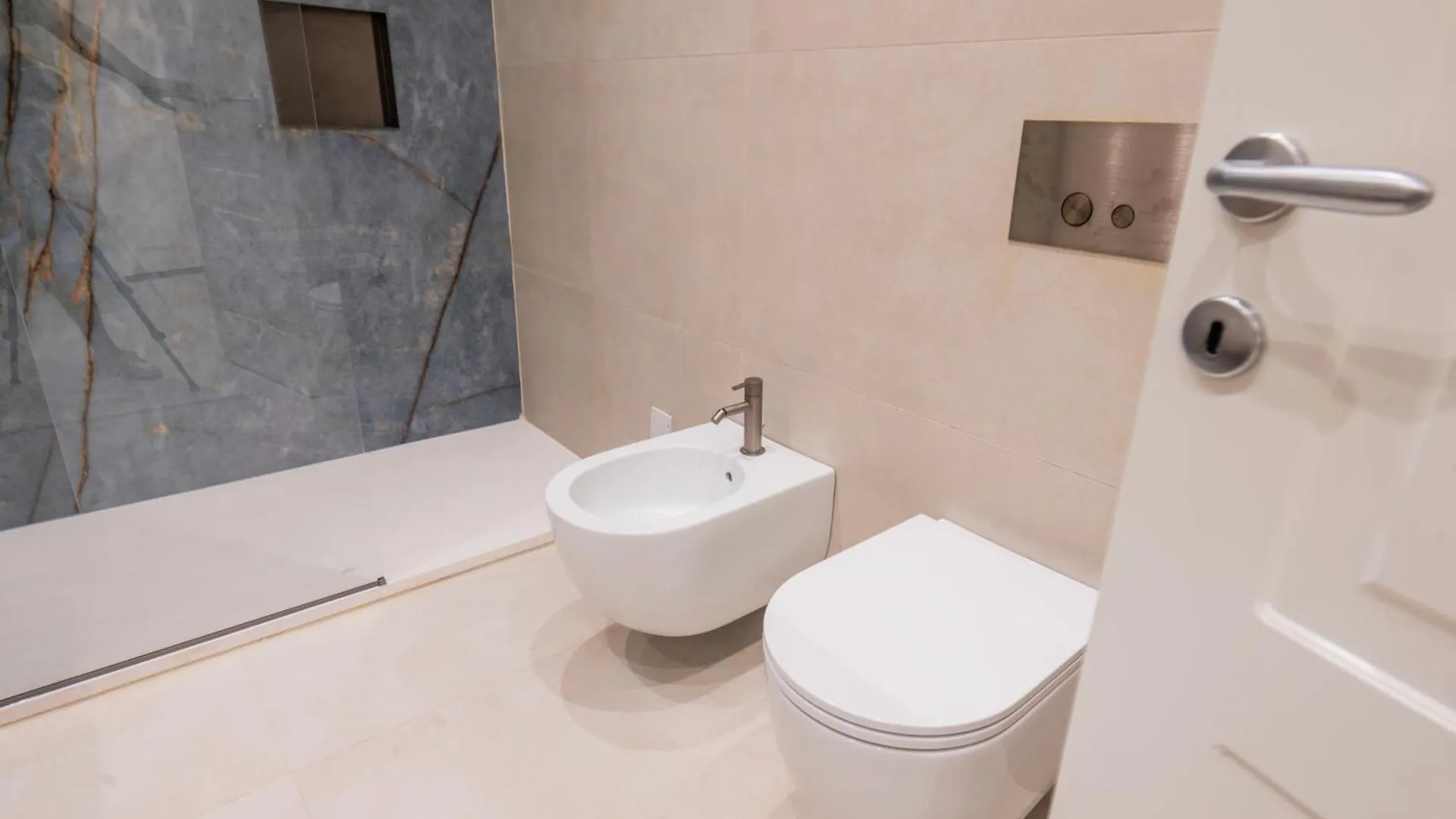 Affittacamere Saint Bon 15 - 5 Terre Rooms And Suites La Spezia 0*,  Italy
