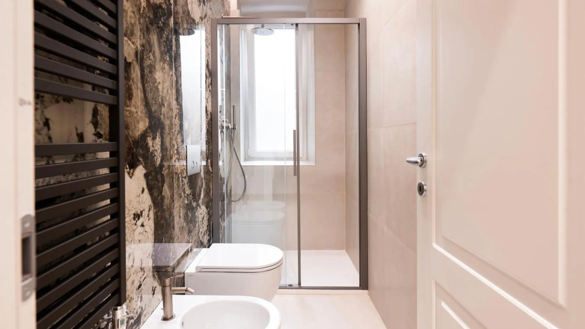 Affittacamere Saint Bon 15 - 5 Terre Rooms And Suites La Spezia 0*,